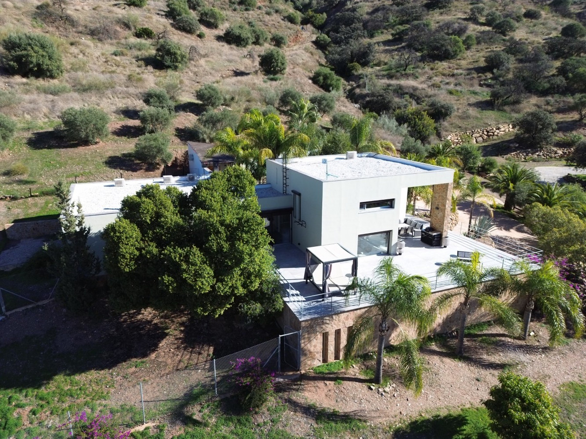 Se vende Villa - Chalet de 4 dormitorios en Costa Del Sol, Málaga, España