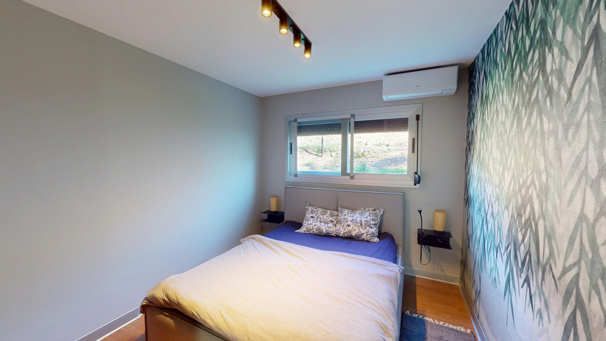 Se vende Villa - Chalet de 4 dormitorios en Costa Del Sol, Málaga, España
