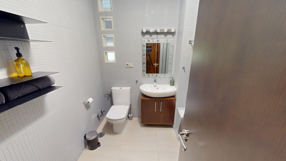 Se vende Villa - Chalet de 4 dormitorios en Costa Del Sol, Málaga, España