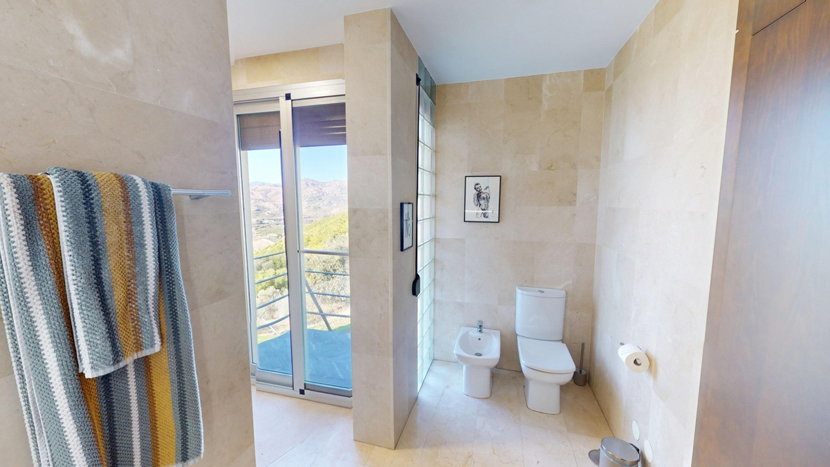 Se vende Villa - Chalet de 4 dormitorios en Costa Del Sol, Málaga, España