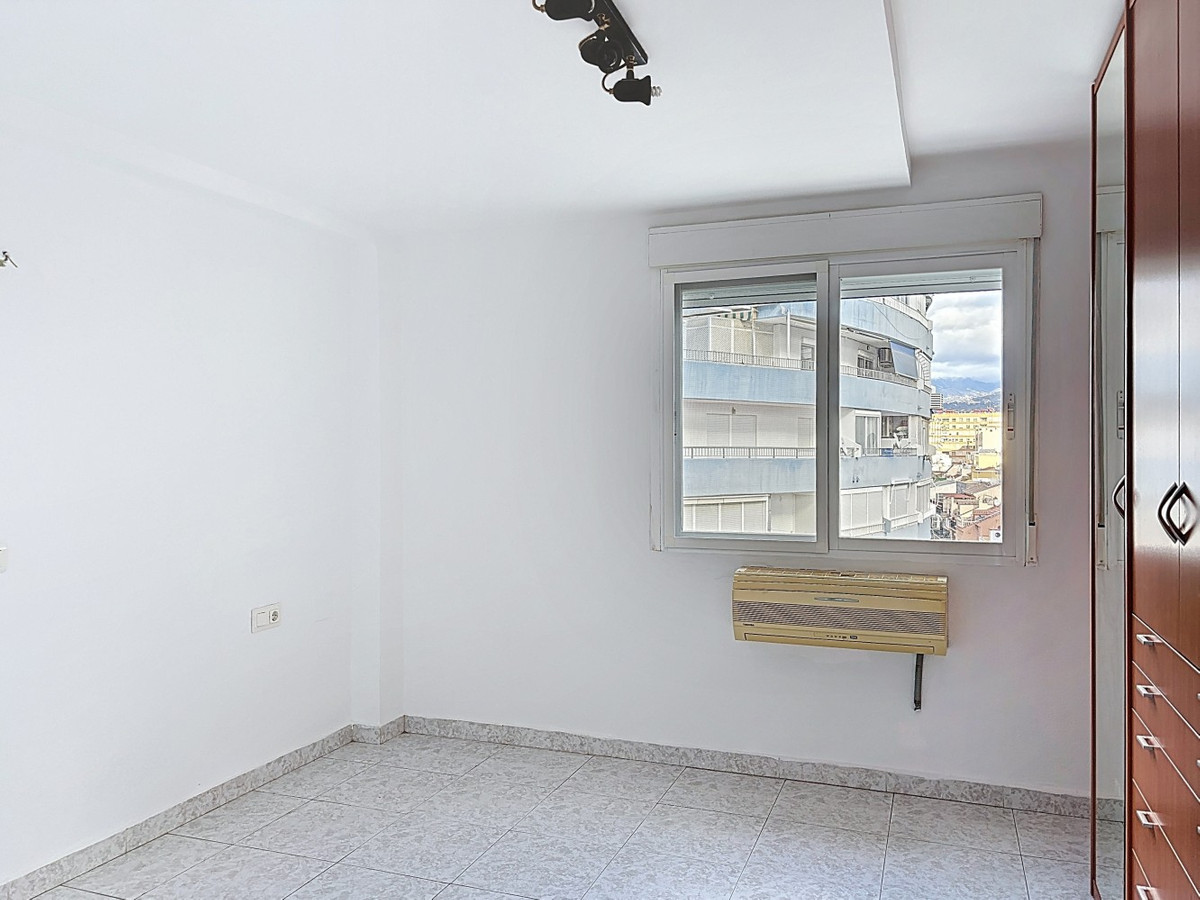 3 Bed Apartment for sale in Torre Del Mar Costa Del Sol East, Málaga, Spain