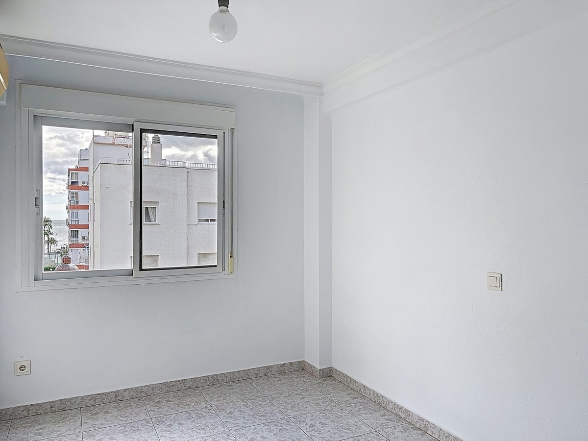 3 Bed Apartment for sale in Torre Del Mar Costa Del Sol East, Málaga, Spain