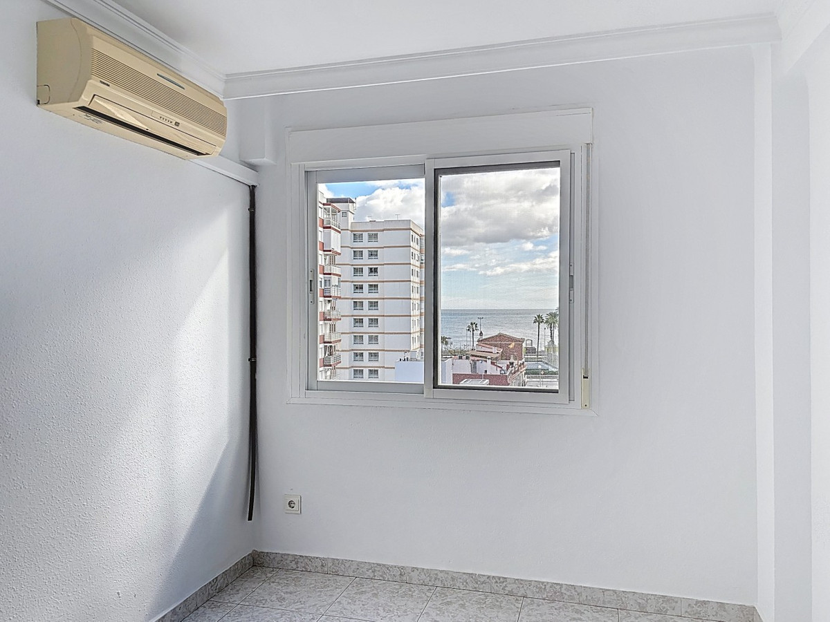 3 Bed Apartment for sale in Torre Del Mar Costa Del Sol East, Málaga, Spain