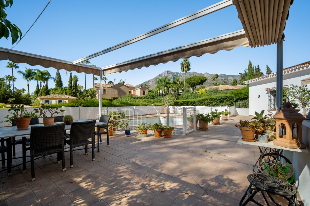 4 Bed Townhouse for sale in Marbella Costa Del Sol, Málaga, Spain