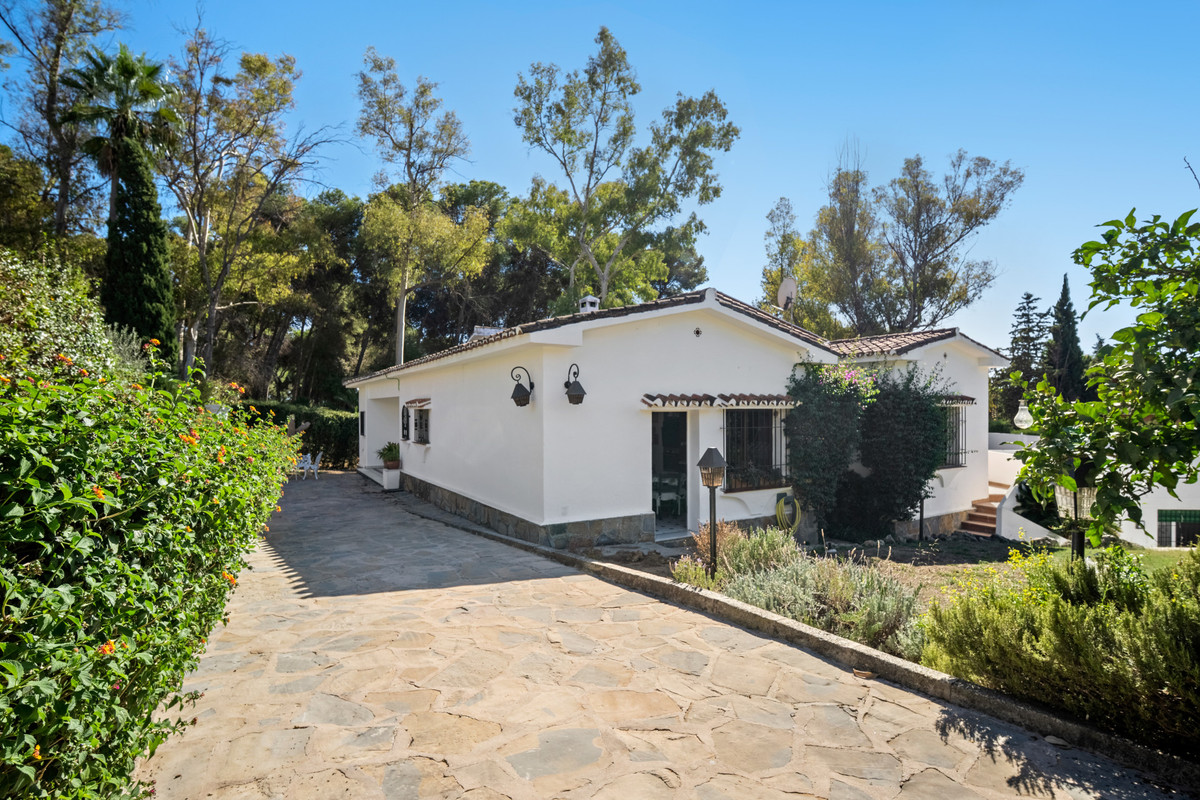 4 Bed Townhouse for sale in Marbella Costa Del Sol, Málaga, Spain