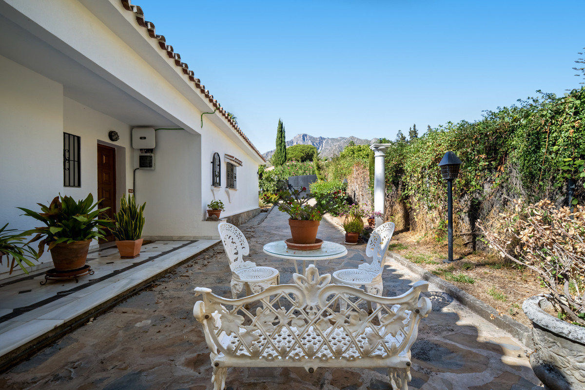 4 Bed Townhouse for sale in Marbella Costa Del Sol, Málaga, Spain