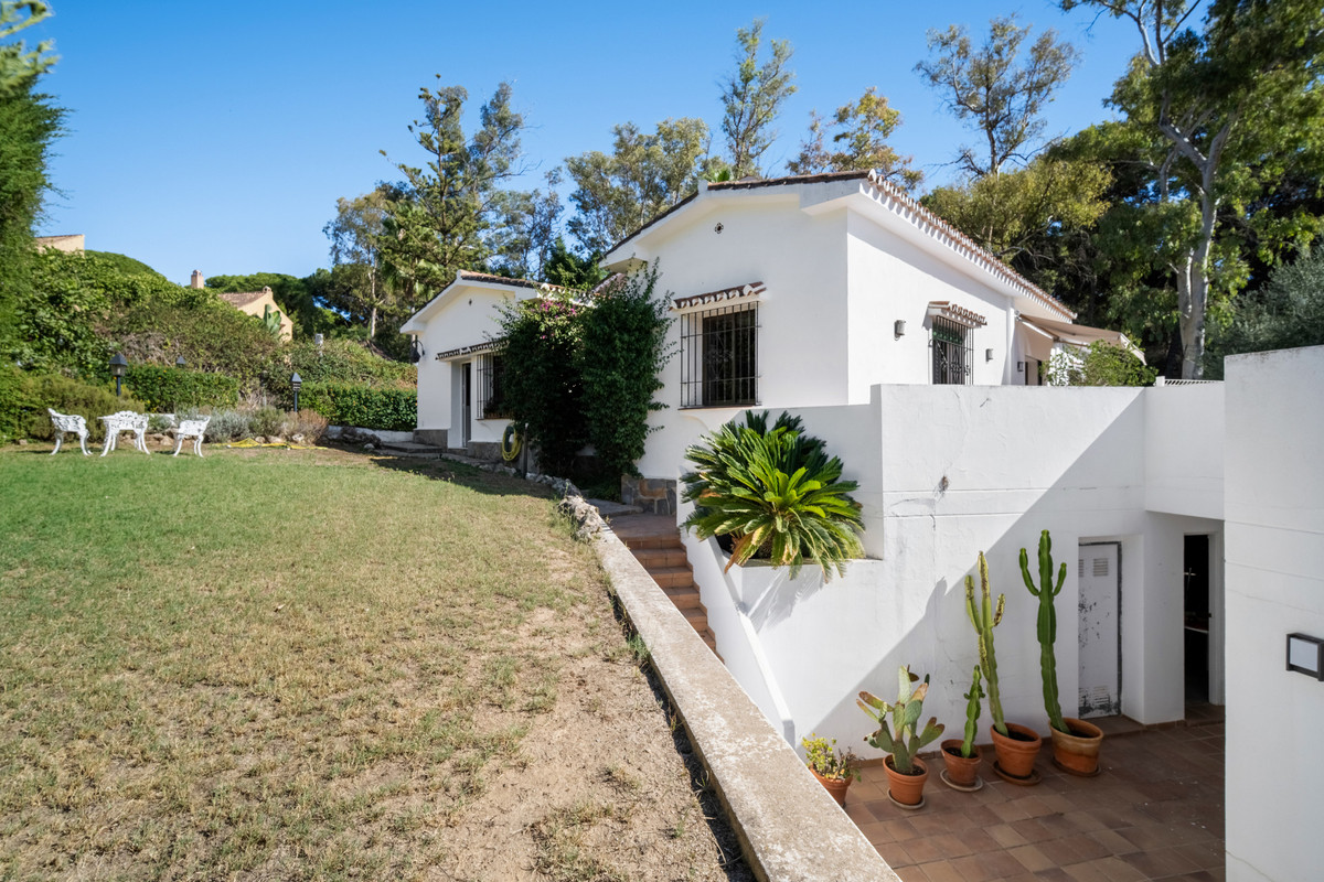 4 Bed Townhouse for sale in Marbella Costa Del Sol, Málaga, Spain