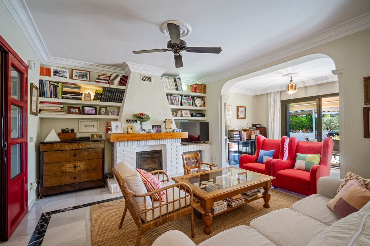 4 Bed Townhouse for sale in Marbella Costa Del Sol, Málaga, Spain