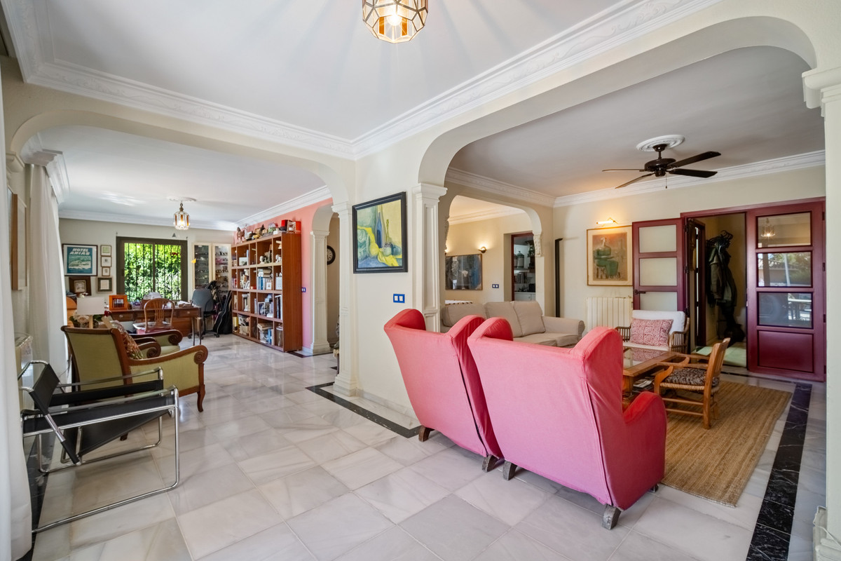 4 Bed Townhouse for sale in Marbella Costa Del Sol, Málaga, Spain