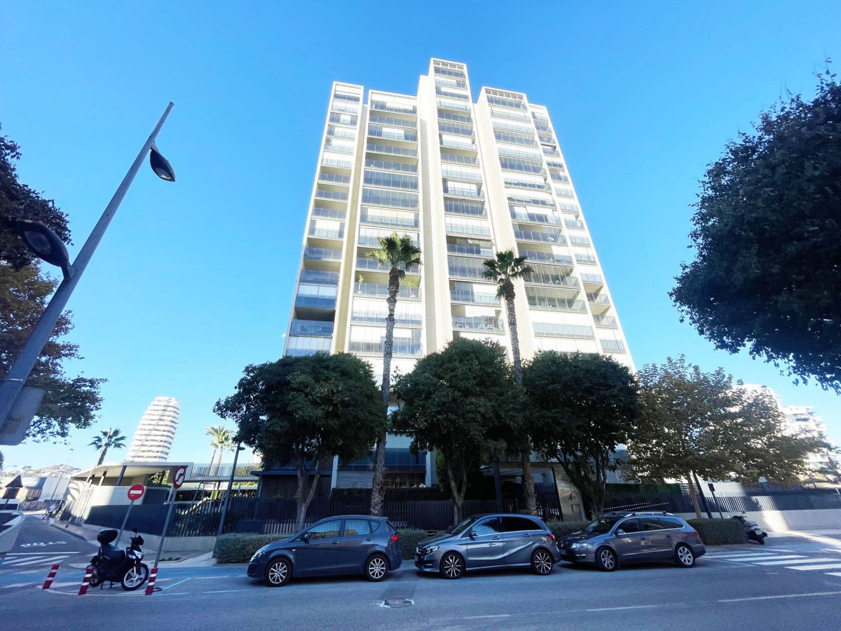 Se vende Apartamento Planta Media de 2 dormitorios en Costa Blanca, Alicante, España
