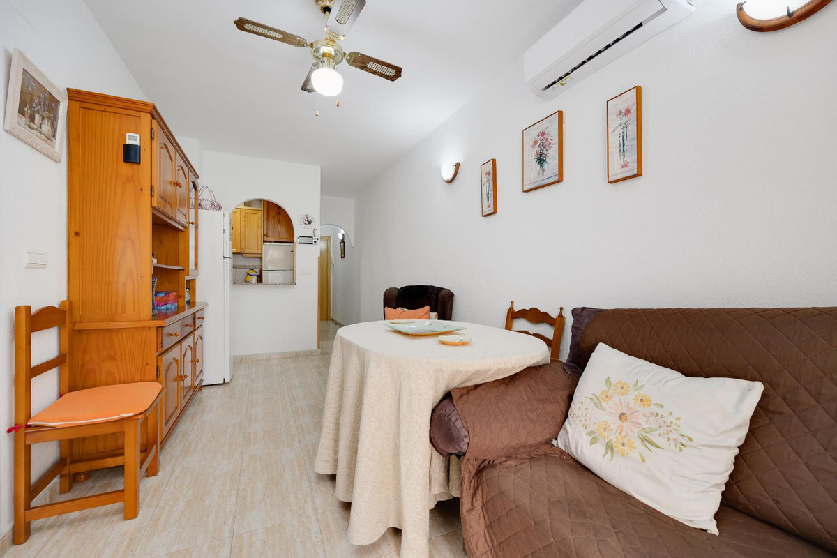 Se vende Apartamento Planta Media de 3 dormitorios en Costa Blanca, Alicante, España