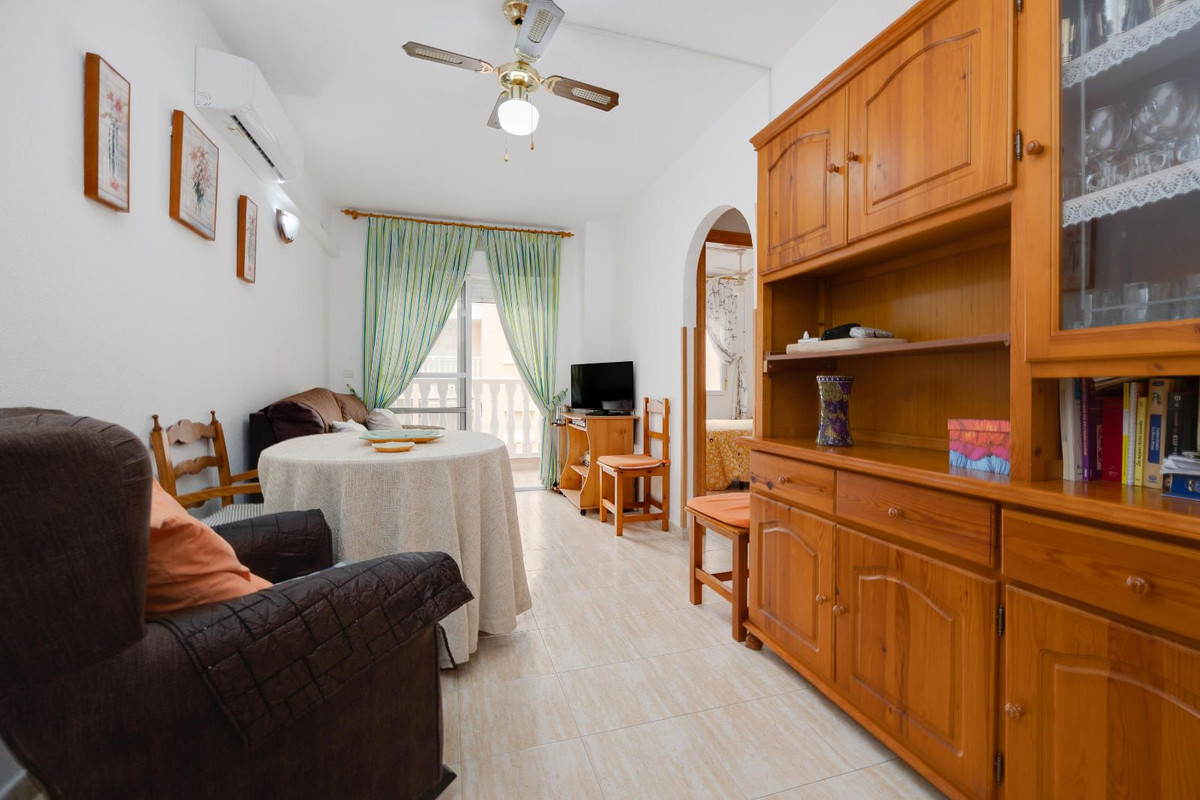 Se vende Apartamento Planta Media de 3 dormitorios en Costa Blanca, Alicante, España