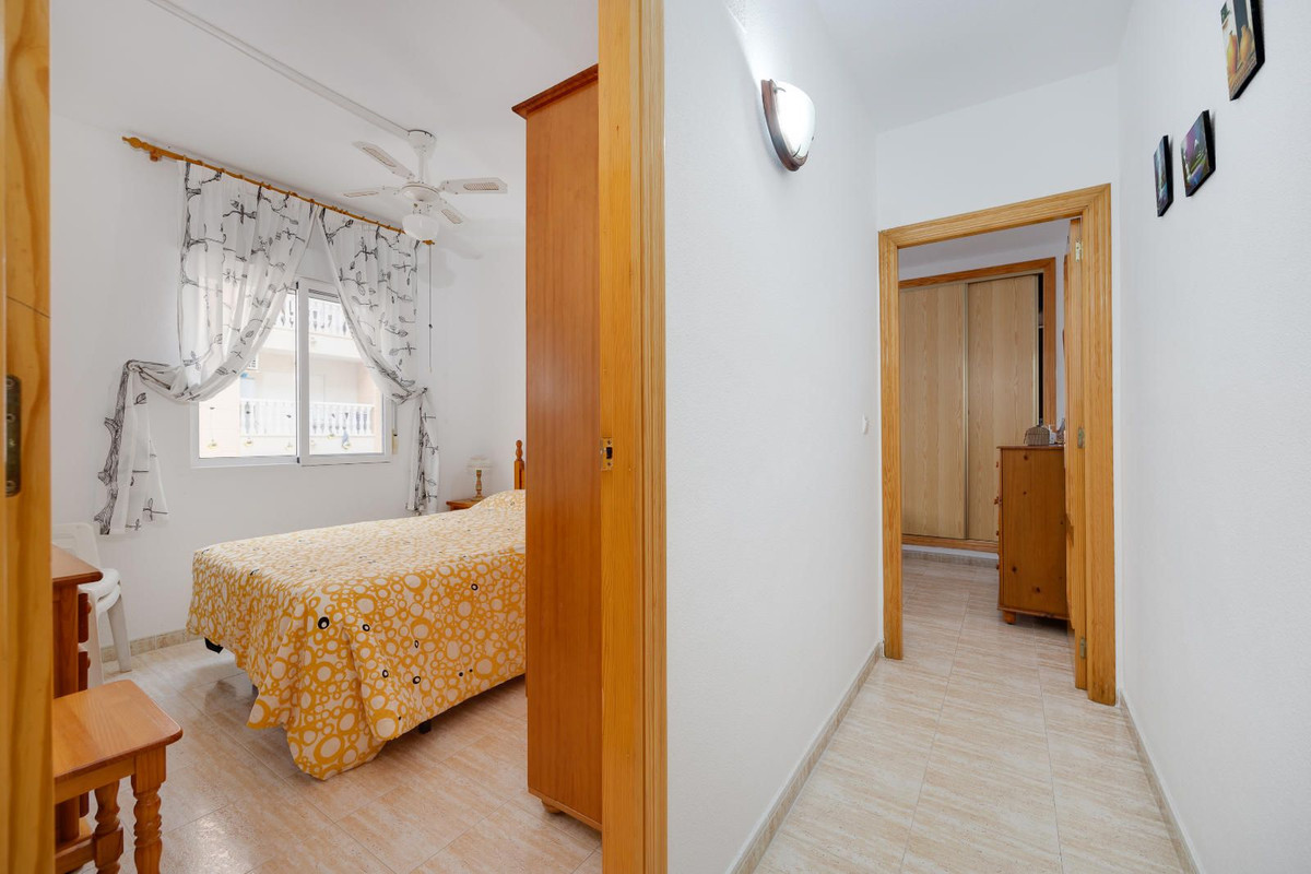 Se vende Apartamento Planta Media de 3 dormitorios en Costa Blanca, Alicante, España