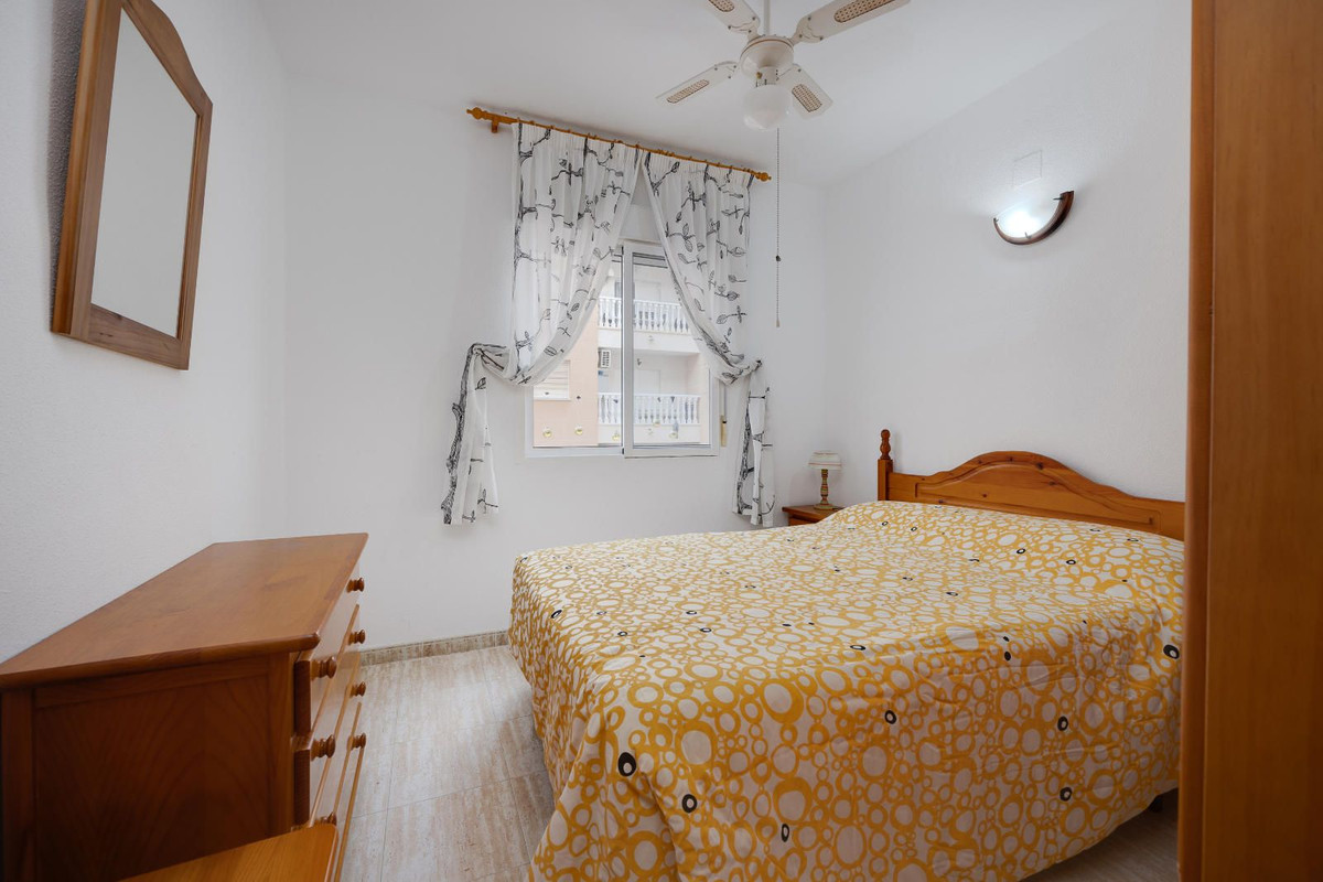 Se vende Apartamento Planta Media de 3 dormitorios en Costa Blanca, Alicante, España