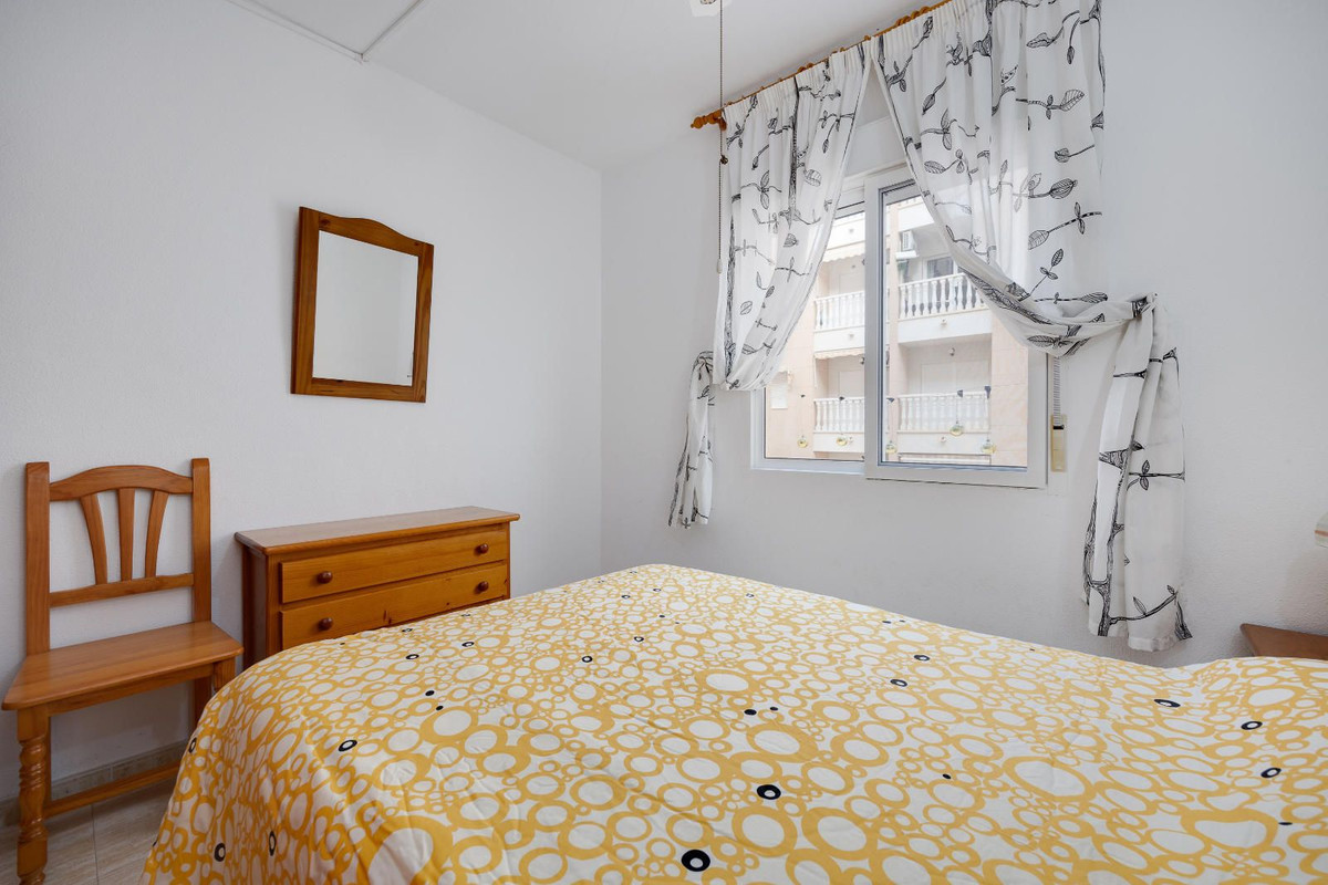Se vende Apartamento Planta Media de 3 dormitorios en Costa Blanca, Alicante, España