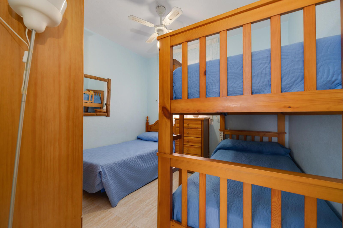 Se vende Apartamento Planta Media de 3 dormitorios en Costa Blanca, Alicante, España