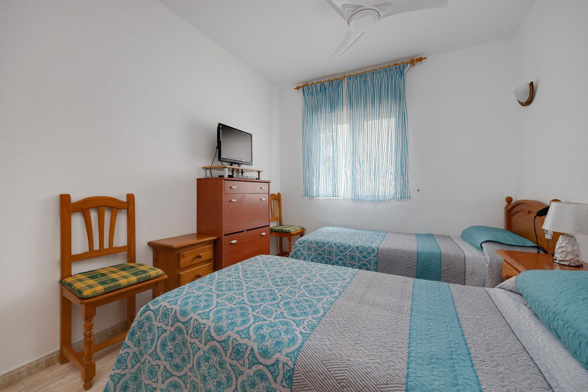 Se vende Apartamento Planta Media de 3 dormitorios en Costa Blanca, Alicante, España