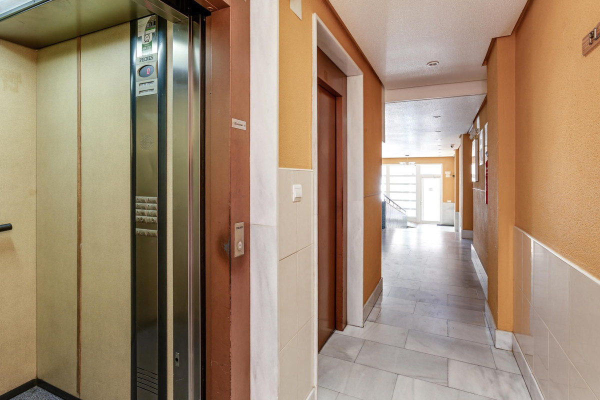 Se vende Apartamento Planta Media de 3 dormitorios en Costa Blanca, Alicante, España