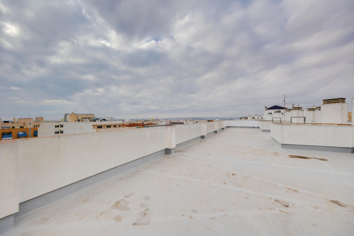 Se vende Apartamento Planta Media de 3 dormitorios en Costa Blanca, Alicante, España
