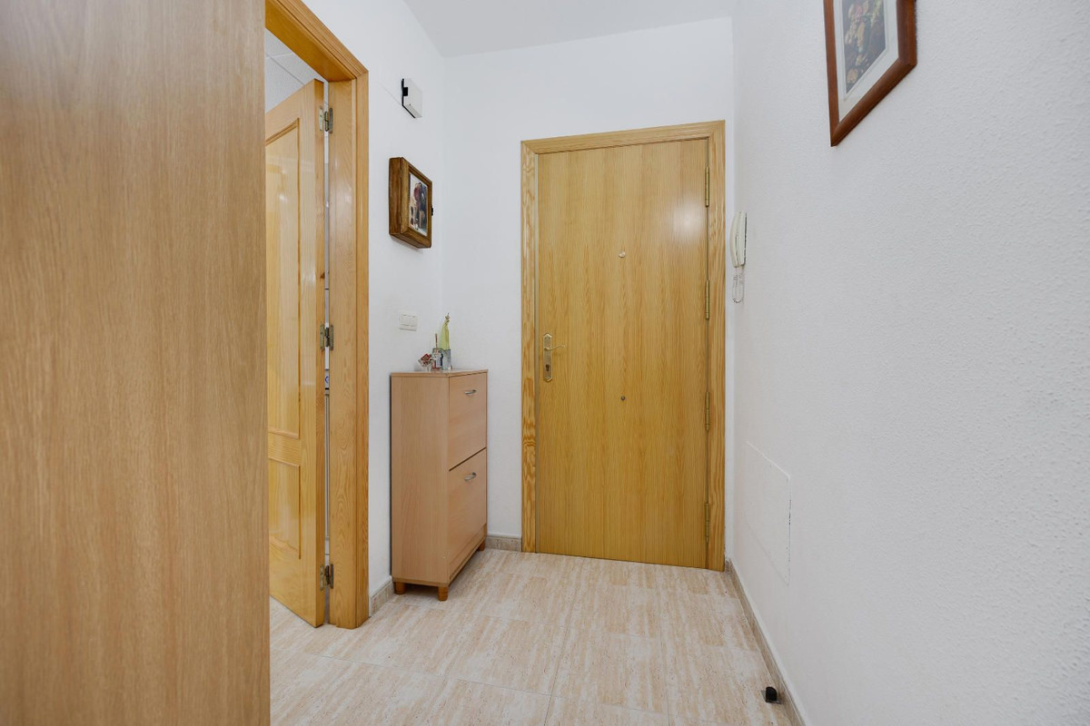 Se vende Apartamento Planta Media de 3 dormitorios en Costa Blanca, Alicante, España