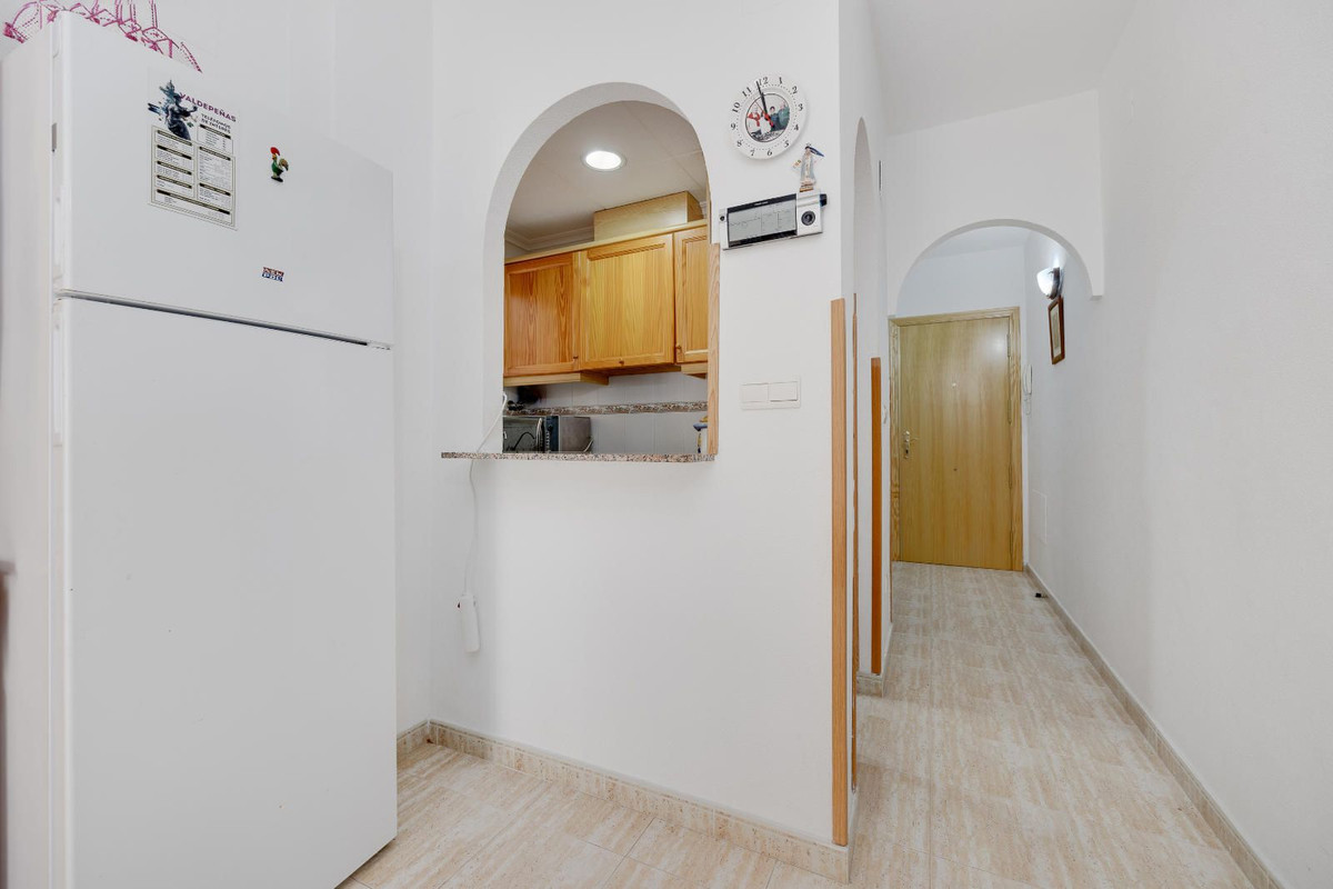 Se vende Apartamento Planta Media de 3 dormitorios en Costa Blanca, Alicante, España