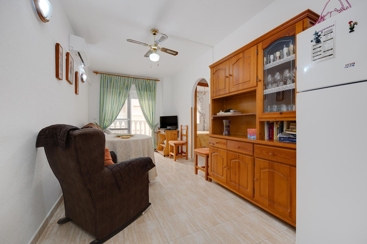 Se vende Apartamento Planta Media de 3 dormitorios en Costa Blanca, Alicante, España