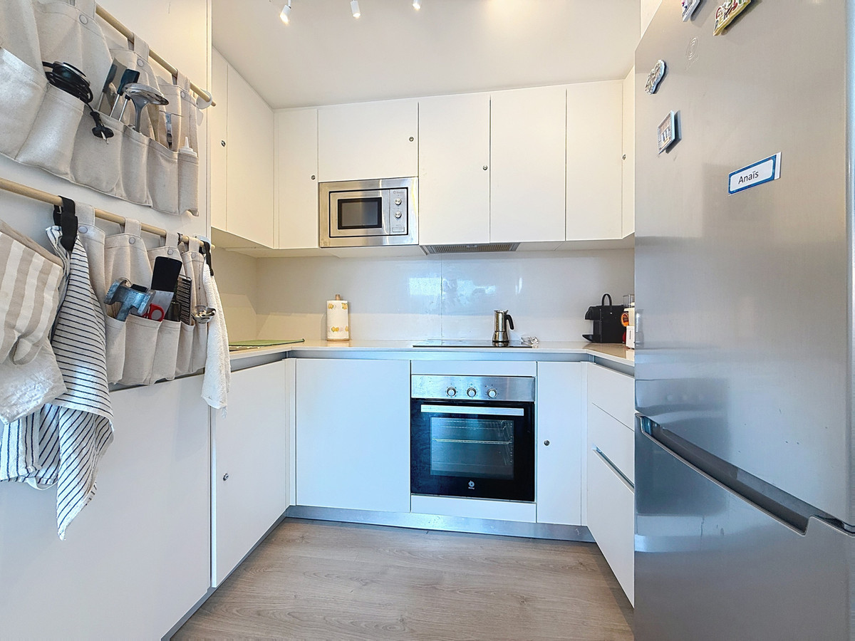 Se vende Apartamento Planta Media de 3 dormitorios en Costa Del Sol, Málaga, España