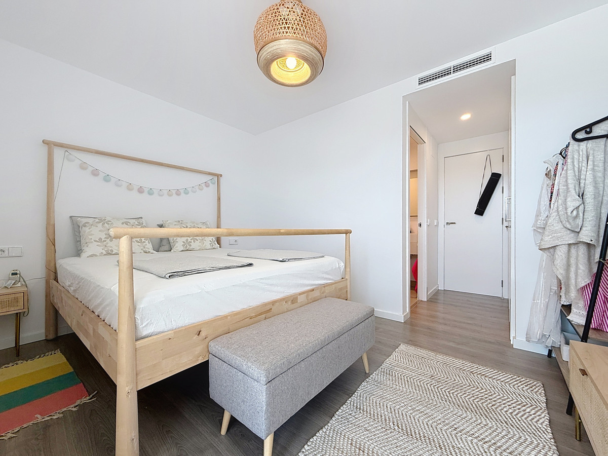 Se vende Apartamento Planta Media de 3 dormitorios en Costa Del Sol, Málaga, España