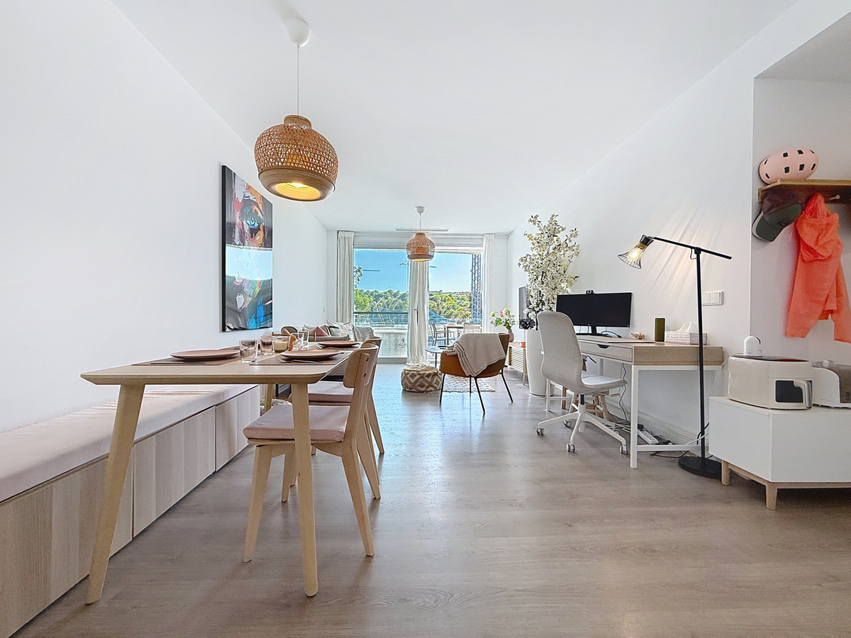 Se vende Apartamento Planta Media de 3 dormitorios en Costa Del Sol, Málaga, España