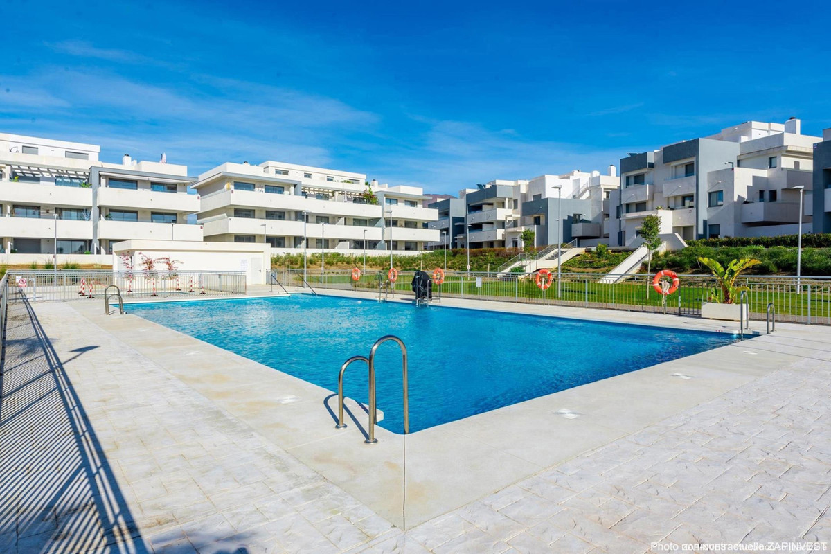 Se vende Apartamento Planta Media de 3 dormitorios en Costa Del Sol, Málaga, España
