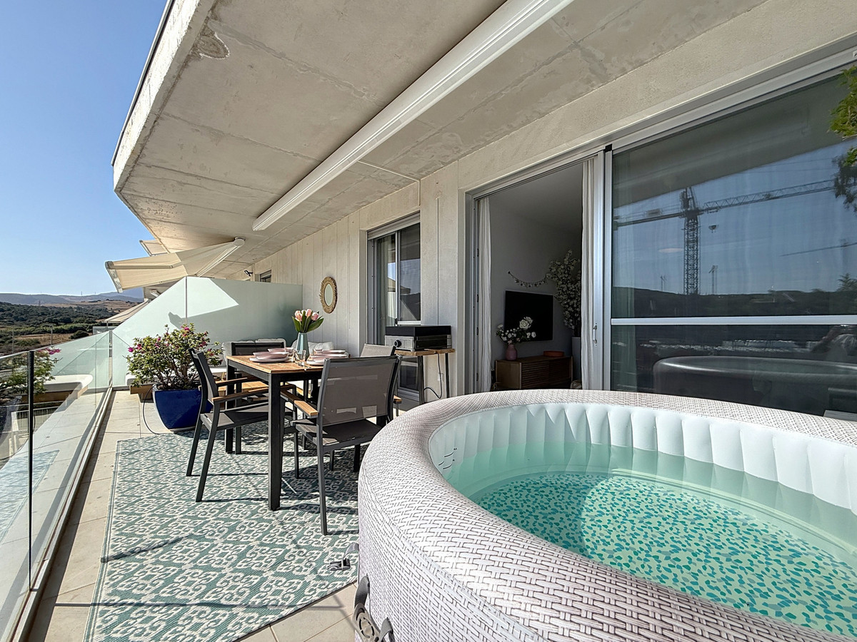 Se vende Apartamento Planta Media de 3 dormitorios en Costa Del Sol, Málaga, España