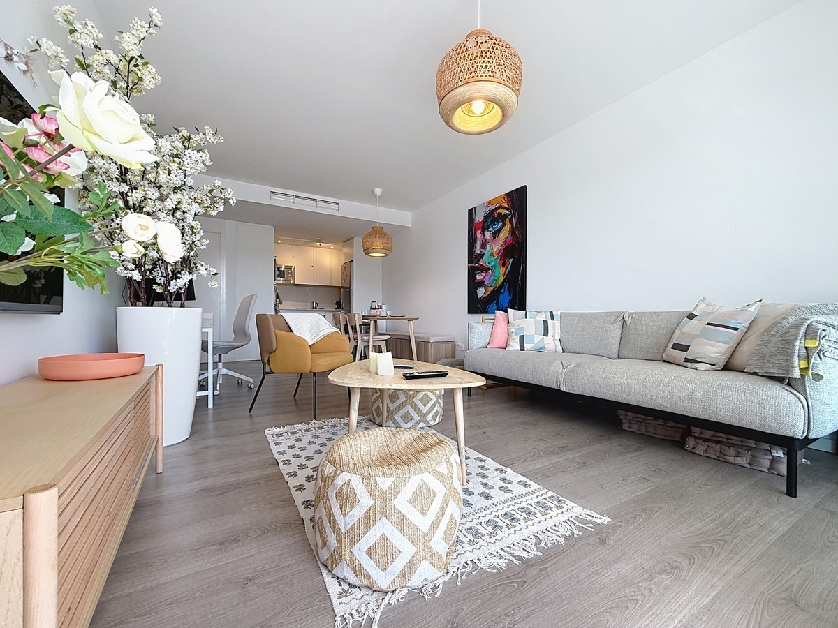 Se vende Apartamento Planta Media de 3 dormitorios en Costa Del Sol, Málaga, España