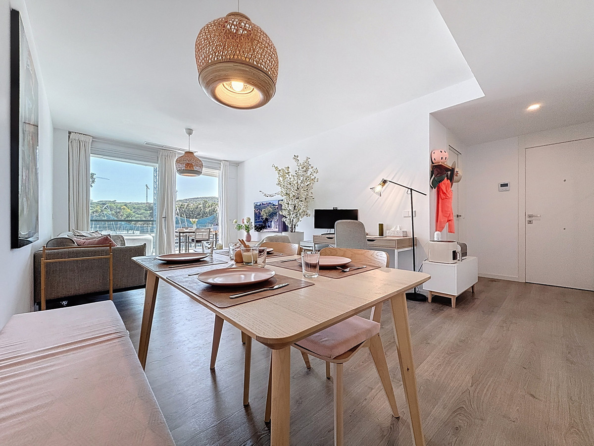 Se vende Apartamento Planta Media de 3 dormitorios en Costa Del Sol, Málaga, España