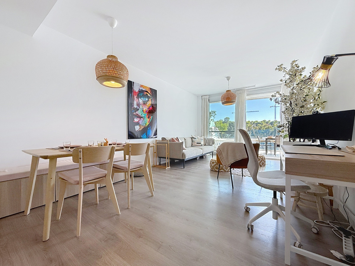 Se vende Apartamento Planta Media de 3 dormitorios en Costa Del Sol, Málaga, España