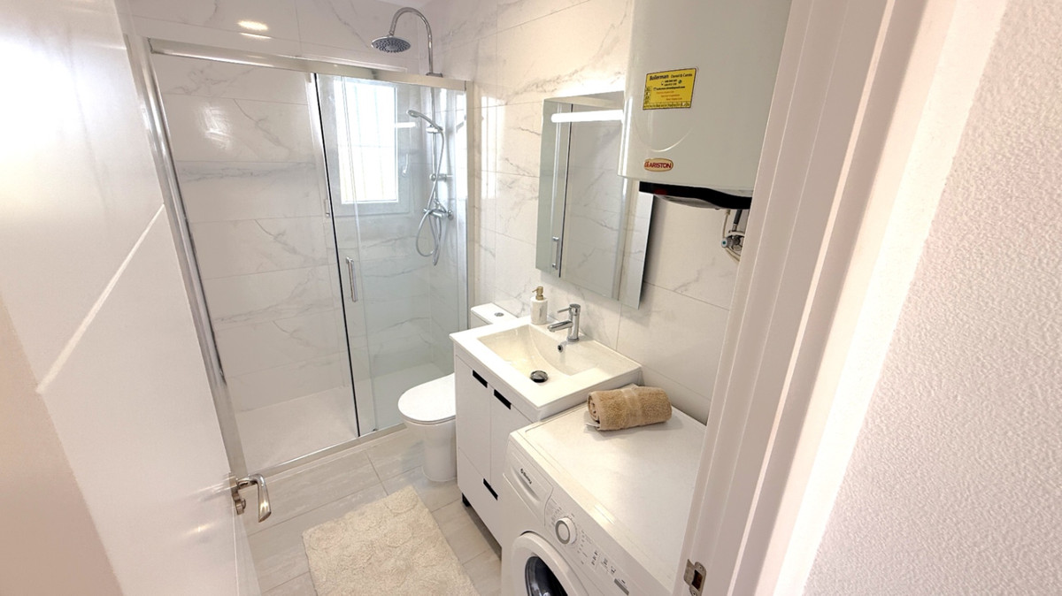 2 Bed Apartment for sale in Torrevieja Costa Blanca, Alicante, Spain