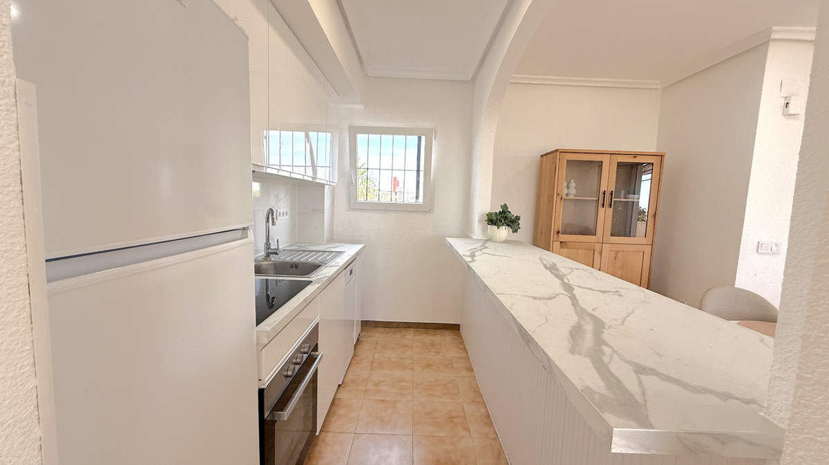2 Bed Apartment for sale in Torrevieja Costa Blanca, Alicante, Spain