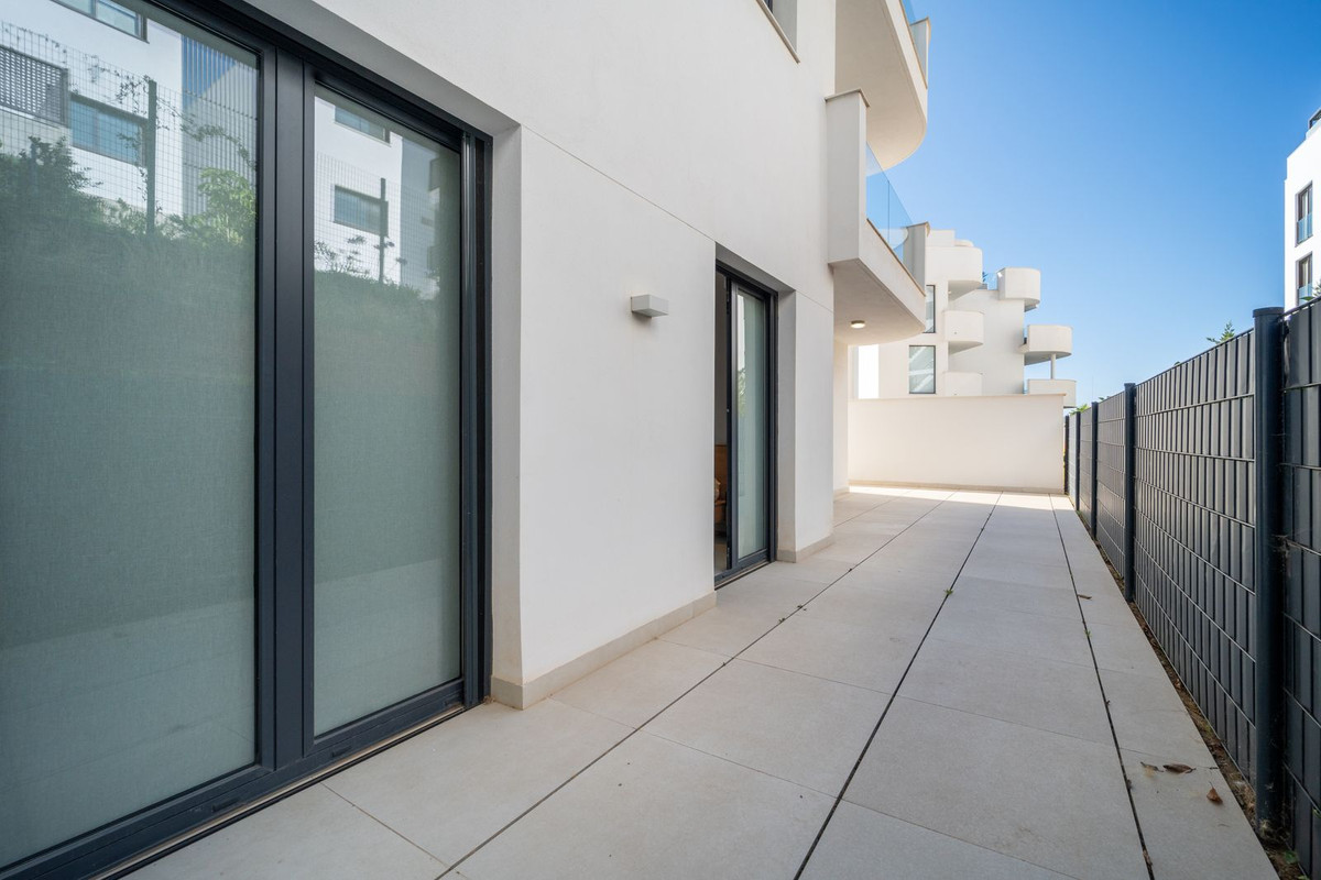 3 Bed Apartment for sale in Fuengirola Costa Del Sol, Málaga, Spain