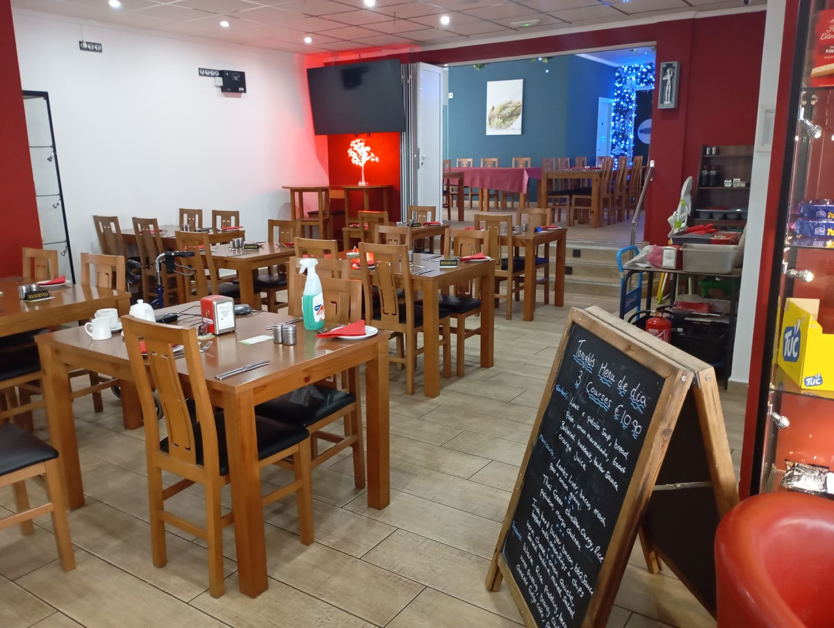 Commercial unit for sale in Algorfa Costa Blanca, Alicante, Spain