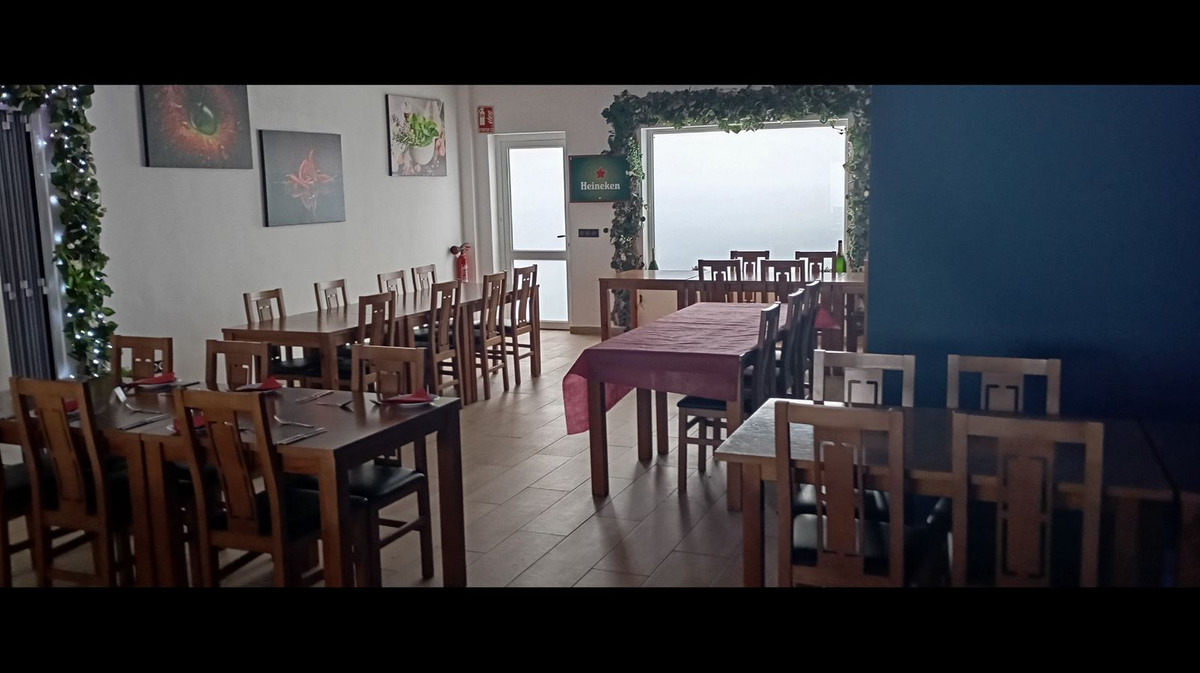 Commercial unit for sale in Algorfa Costa Blanca, Alicante, Spain