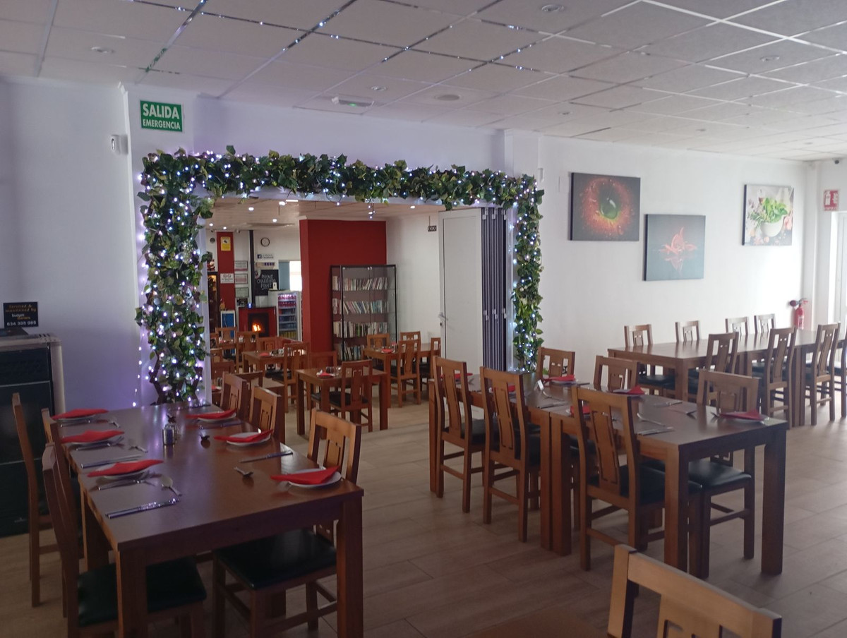 Commercial unit for sale in Algorfa Costa Blanca, Alicante, Spain