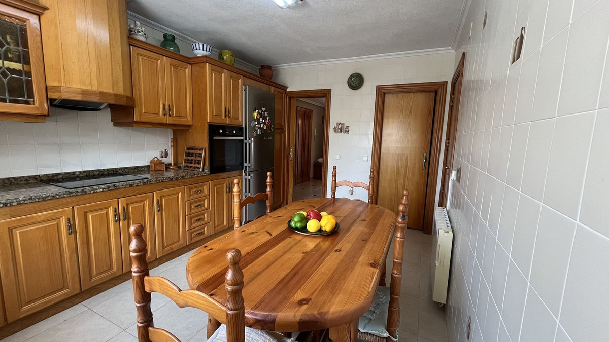 Se vende Villa - Chalet de 4 dormitorios en Costa Blanca, Alicante, España