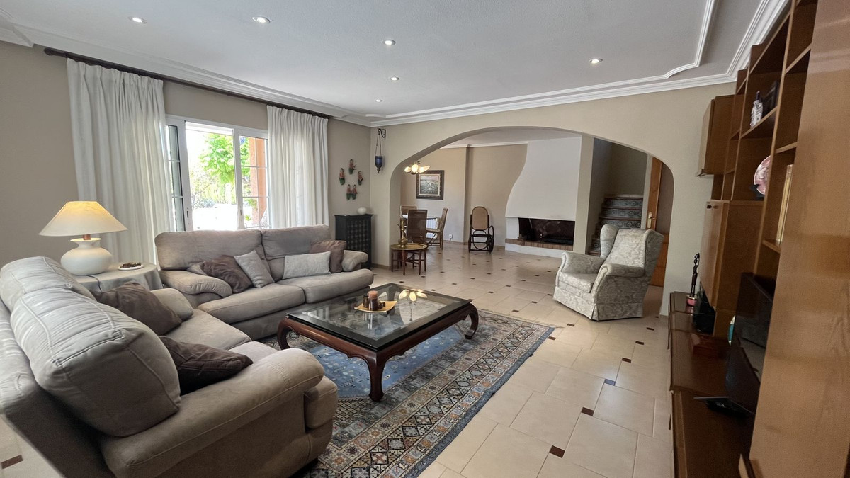 Se vende Villa - Chalet de 4 dormitorios en Costa Blanca, Alicante, España