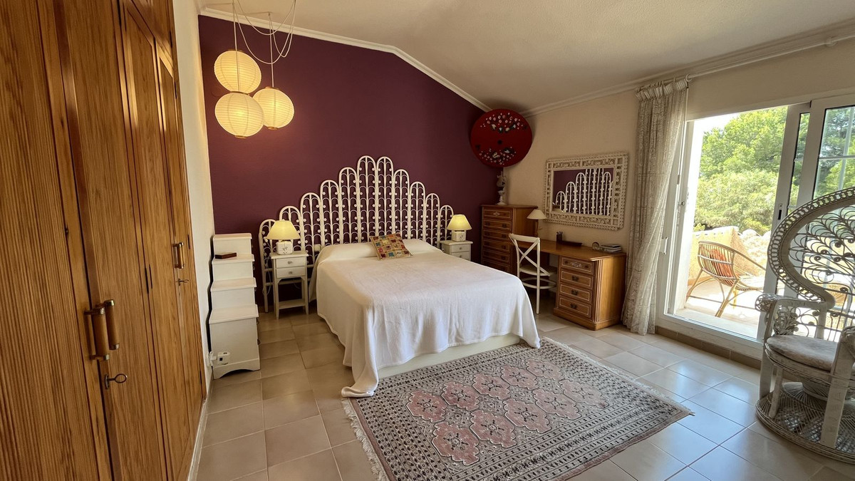 Se vende Villa - Chalet de 4 dormitorios en Costa Blanca, Alicante, España