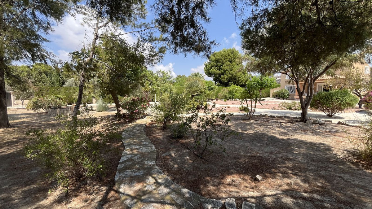 Se vende Villa - Chalet de 4 dormitorios en Costa Blanca, Alicante, España