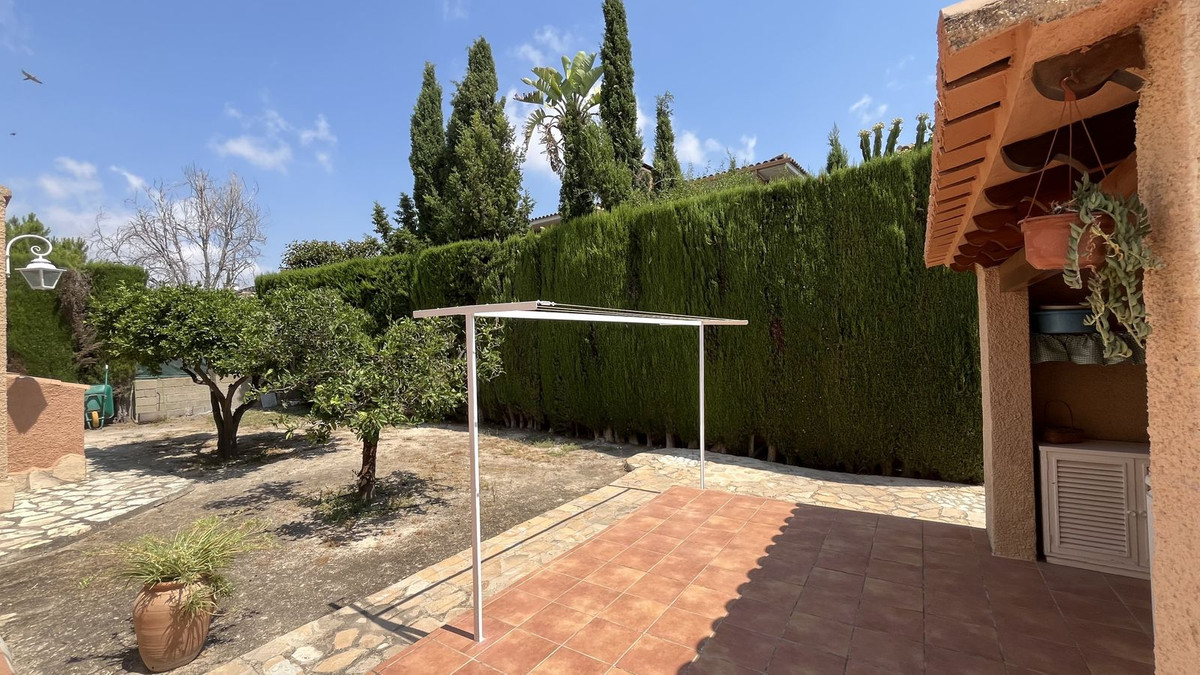 Se vende Villa - Chalet de 4 dormitorios en Costa Blanca, Alicante, España
