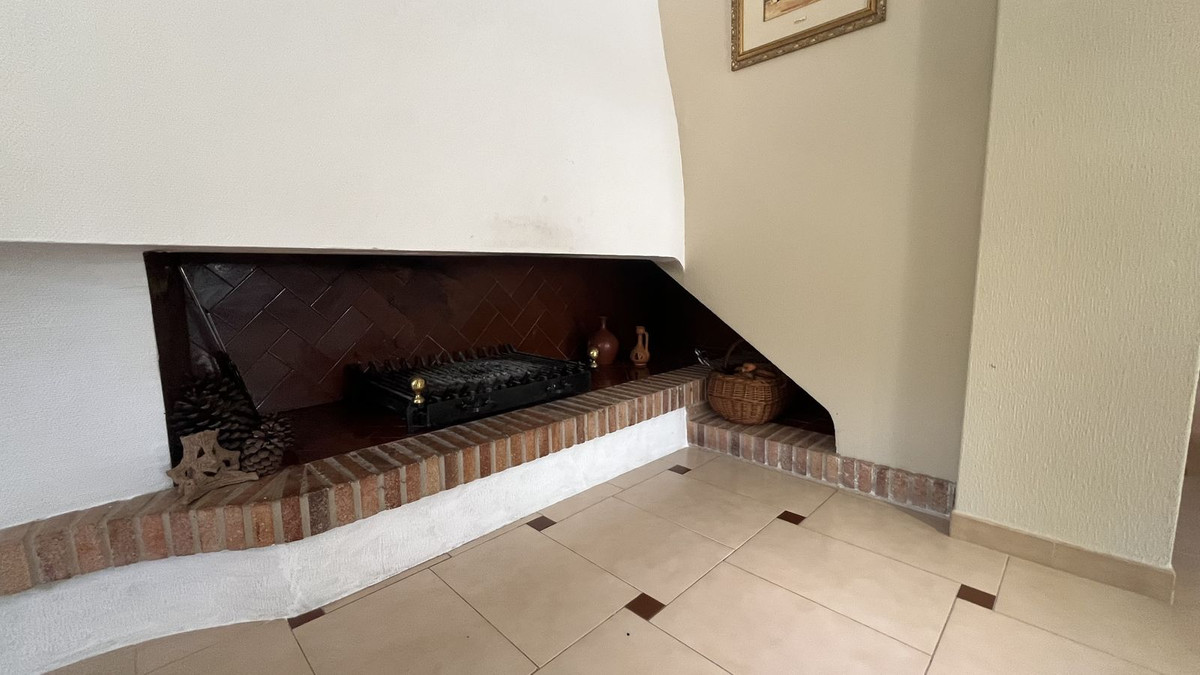Se vende Villa - Chalet de 4 dormitorios en Costa Blanca, Alicante, España