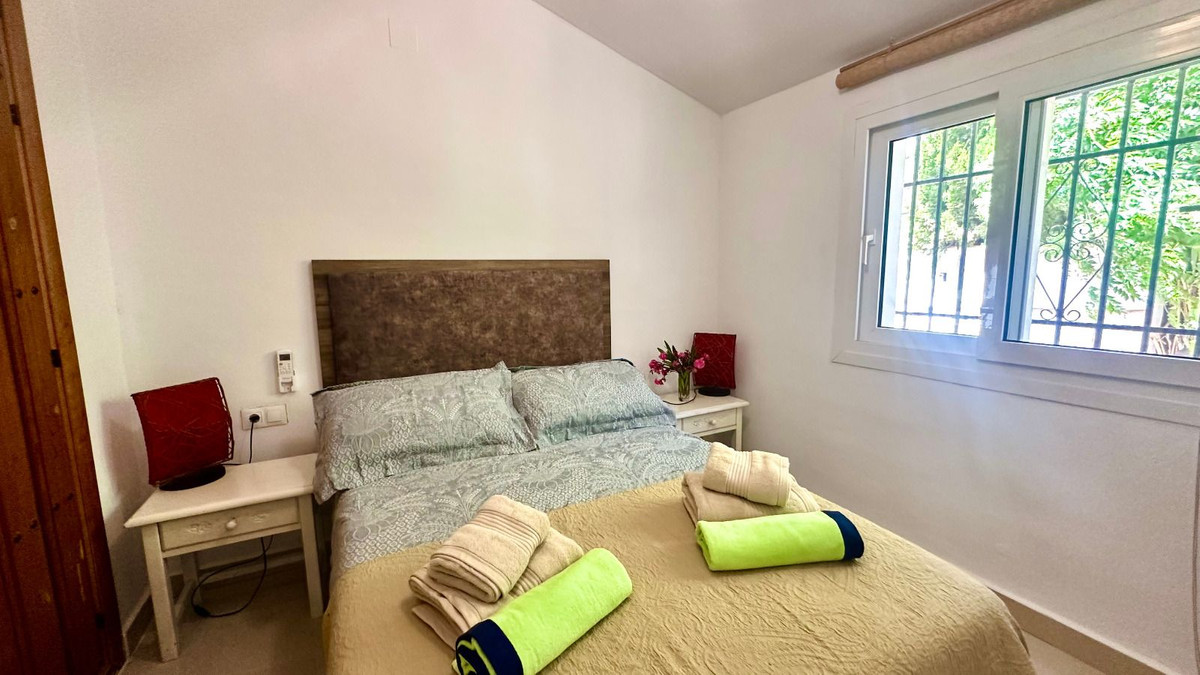 2 Bed Townhouse for sale in La Viñuela Costa Del Sol East, Málaga, Spain