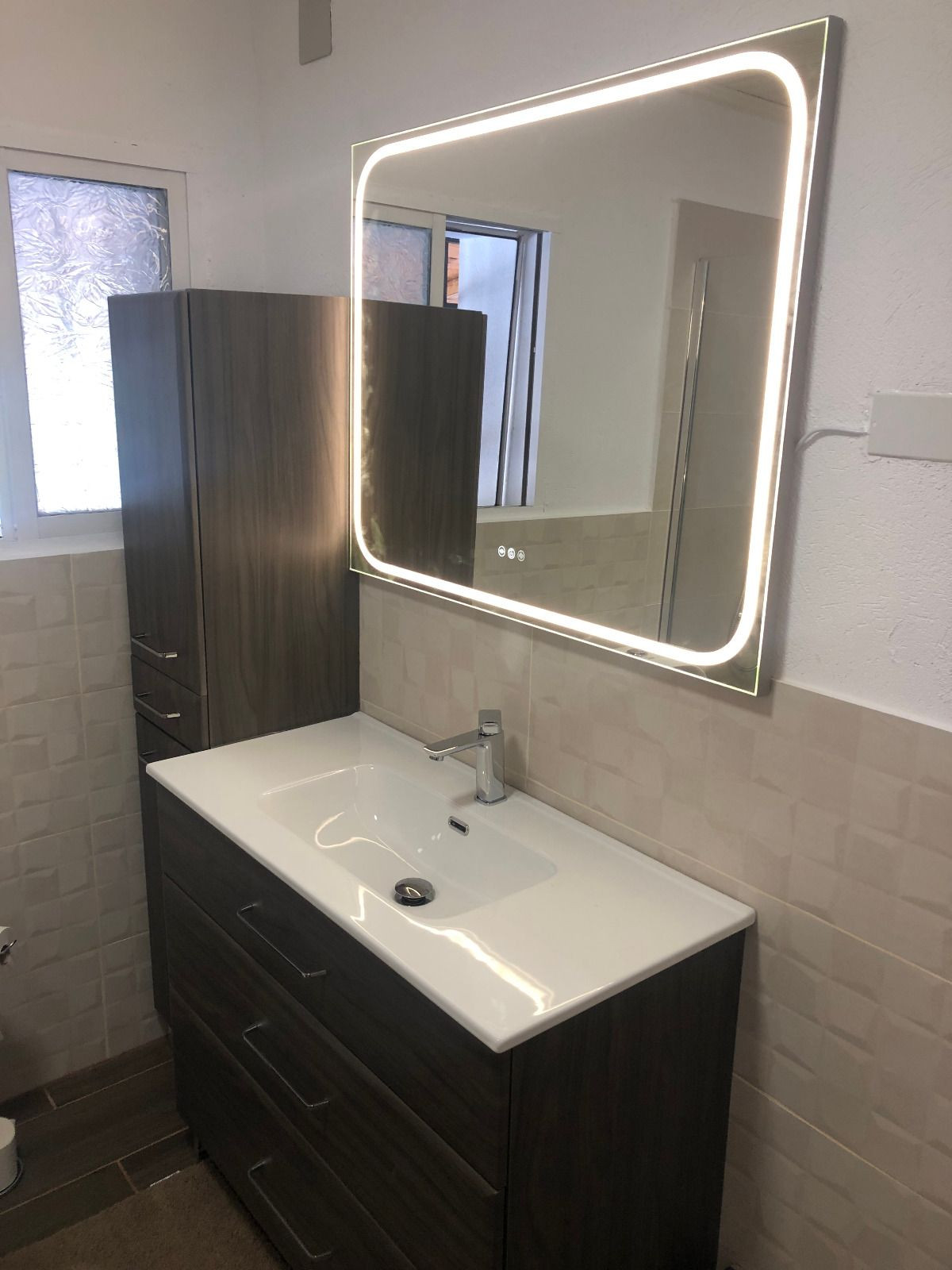2 Bed Townhouse for sale in La Viñuela Costa Del Sol East, Málaga, Spain