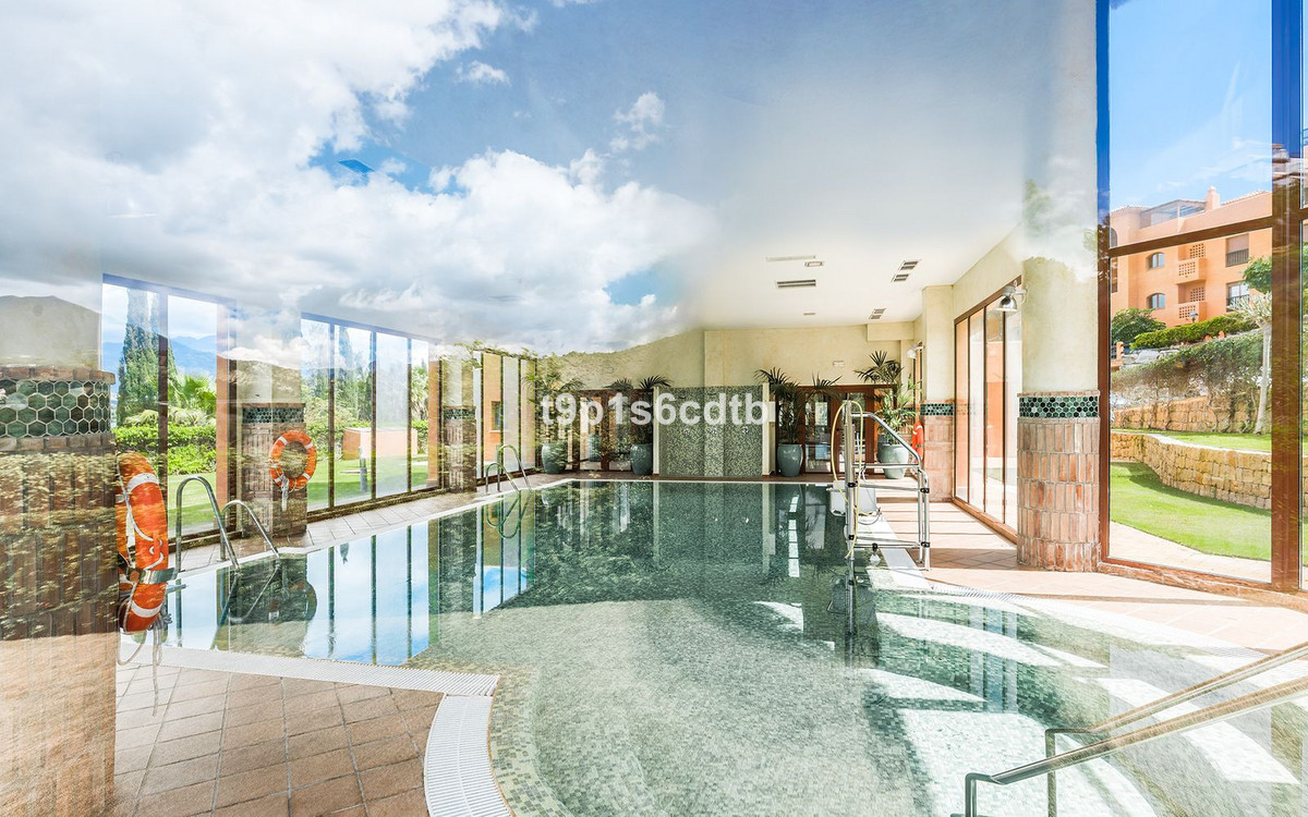 3 Bed Apartment for sale in Benahavís Costa Del Sol, Málaga, Spain