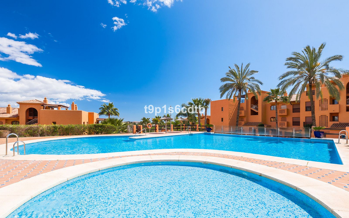 3 Bed Apartment for sale in Benahavís Costa Del Sol, Málaga, Spain
